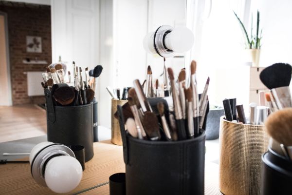 Catalogue d'organisateur maquillage : solutions Élégantes et pratiques